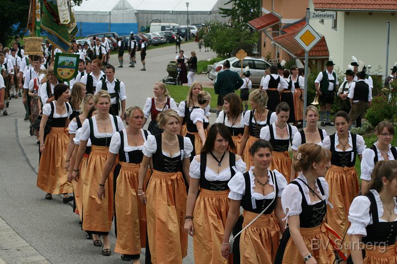 096 Kirchenzug.JPG
